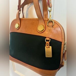 Vintage Dooney & Bourke Hand/Crossbody Bag